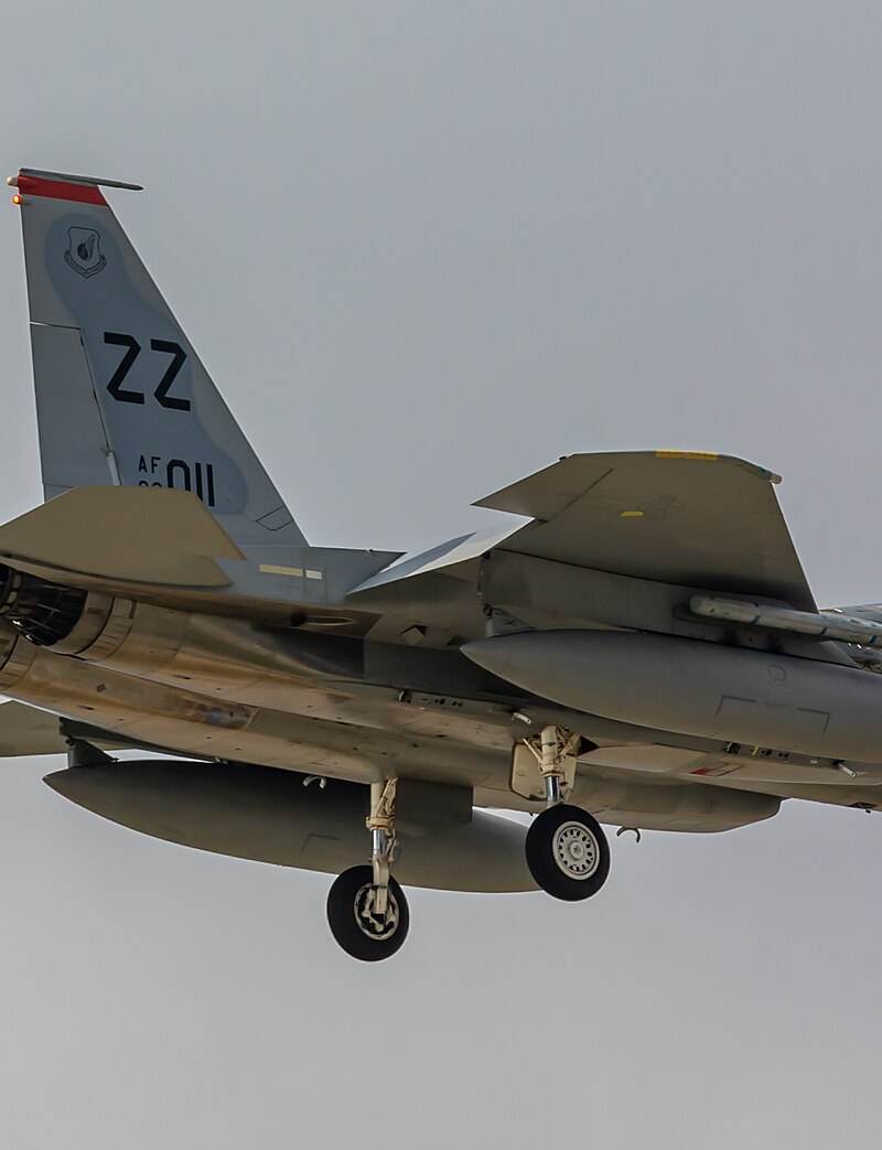  - Twin-engine aircraft