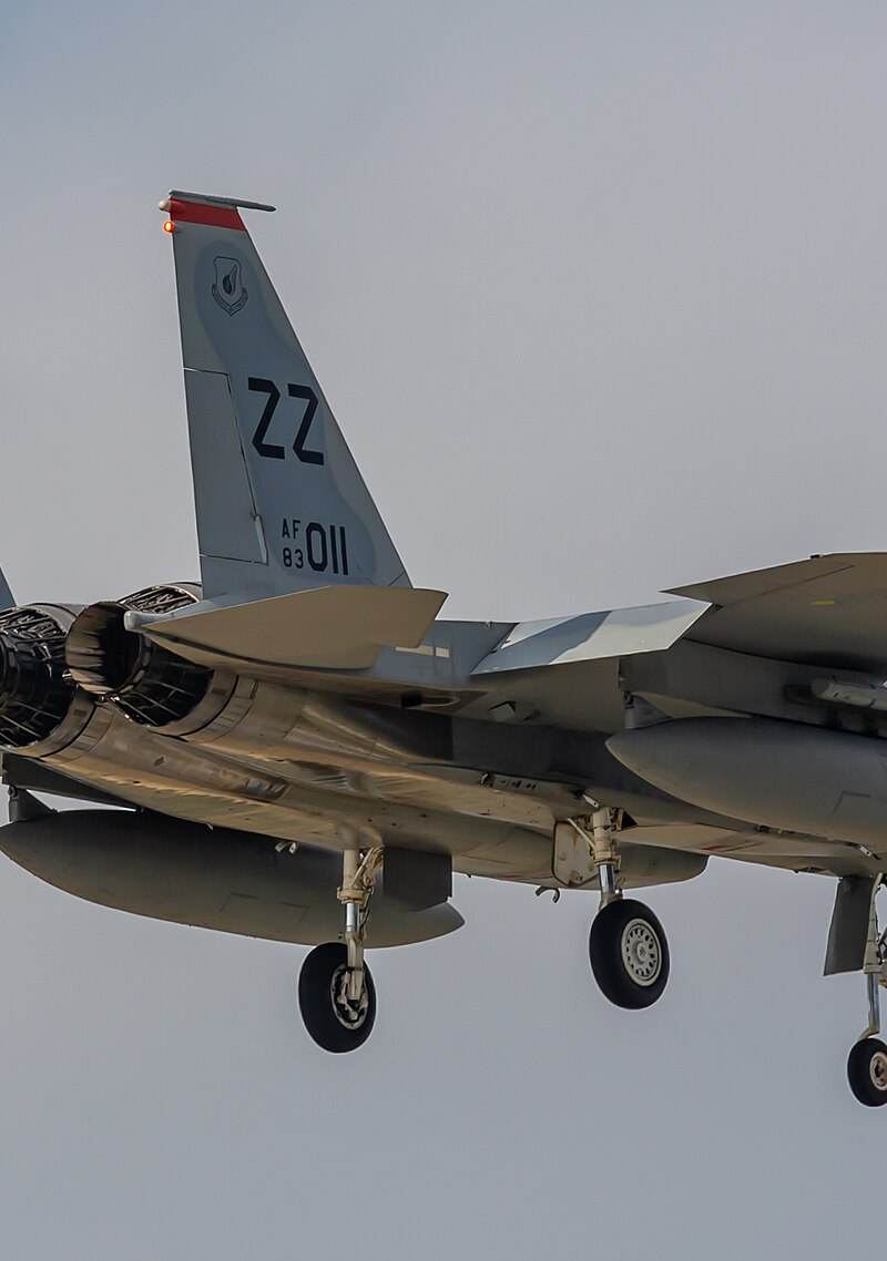  - Twin-engine aircraft