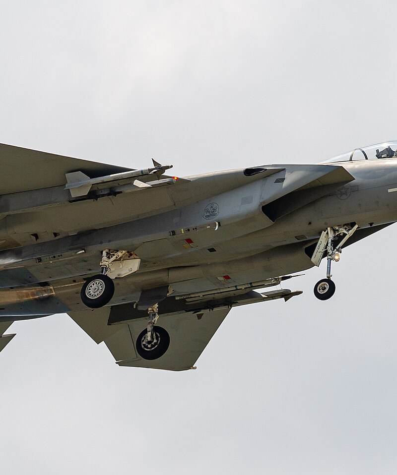  - Twin-engine aircraft