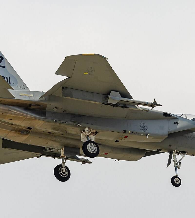  - Twin-engine aircraft