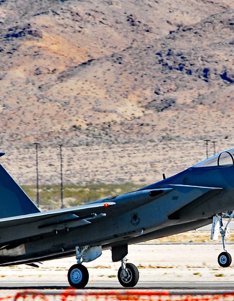  - Twin-engine aircraft