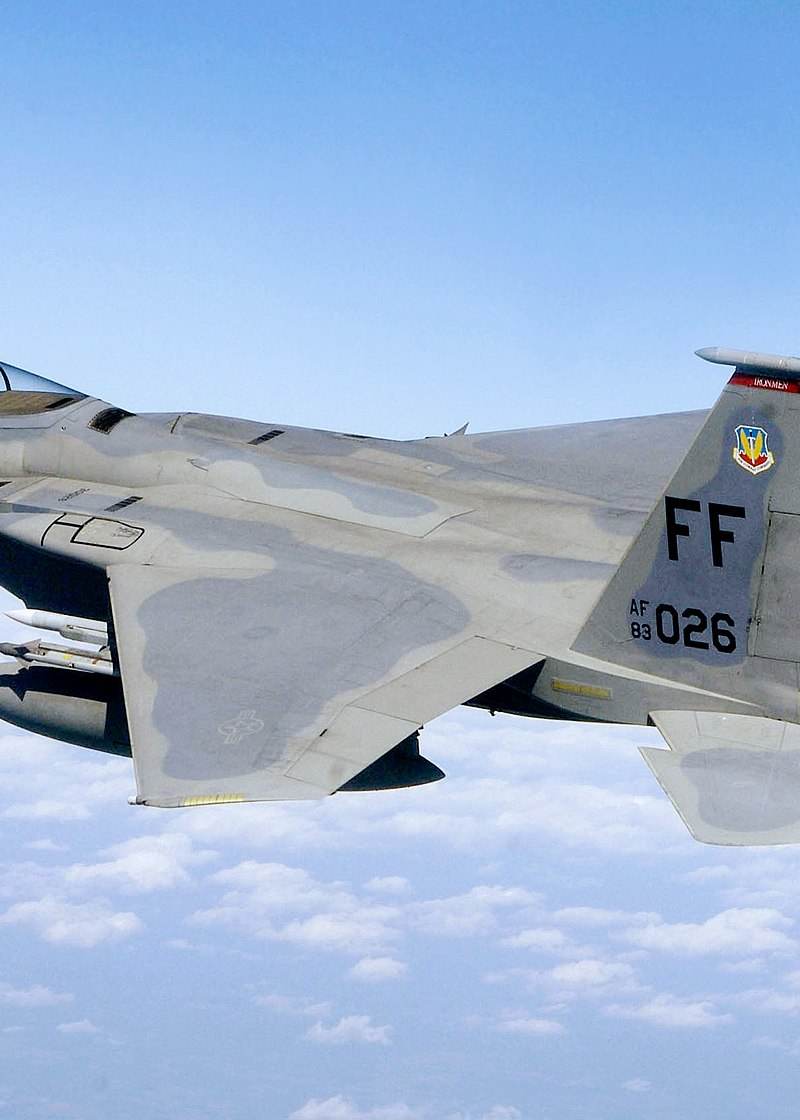  - Twin-engine aircraft