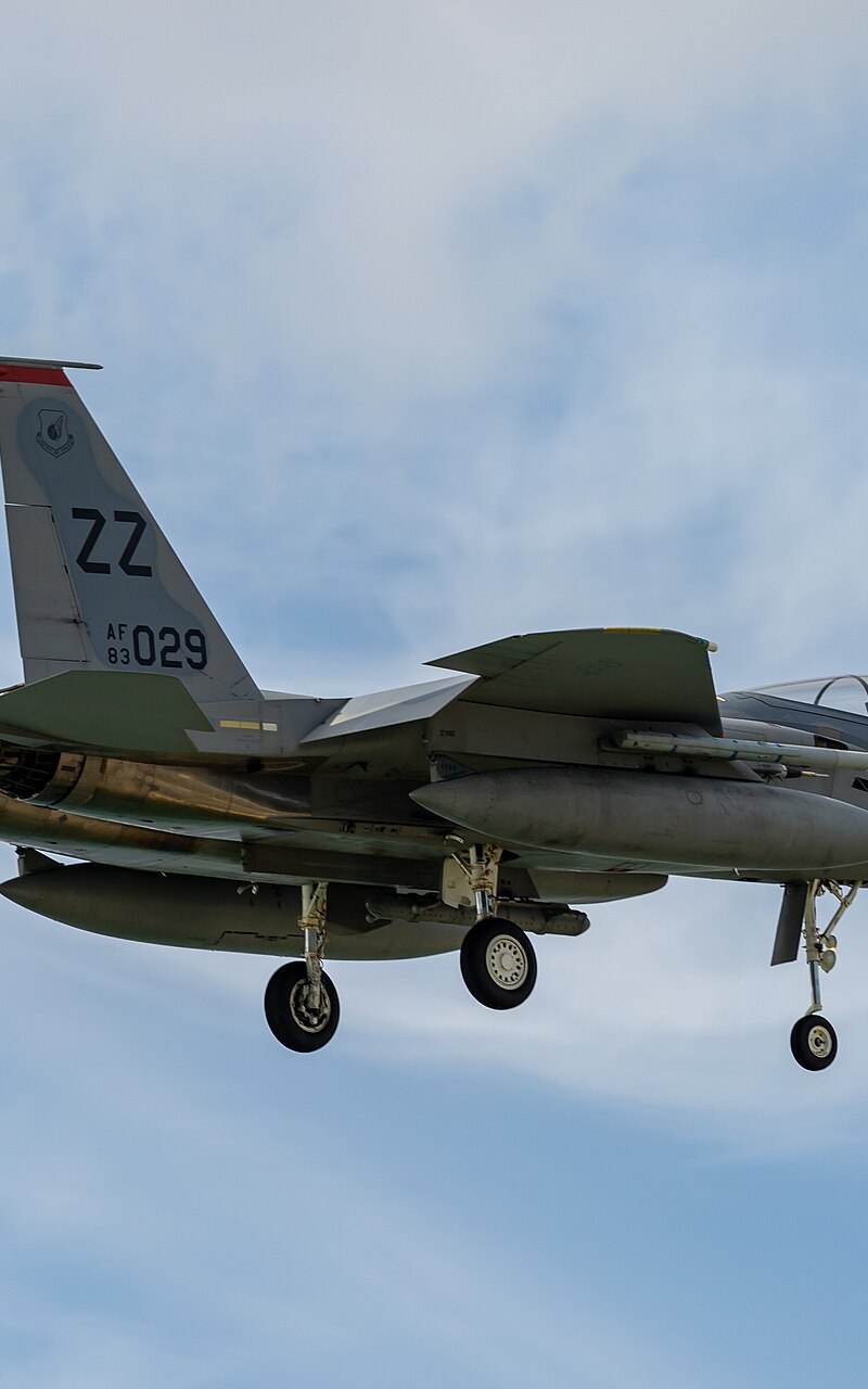  - Twin-engine aircraft