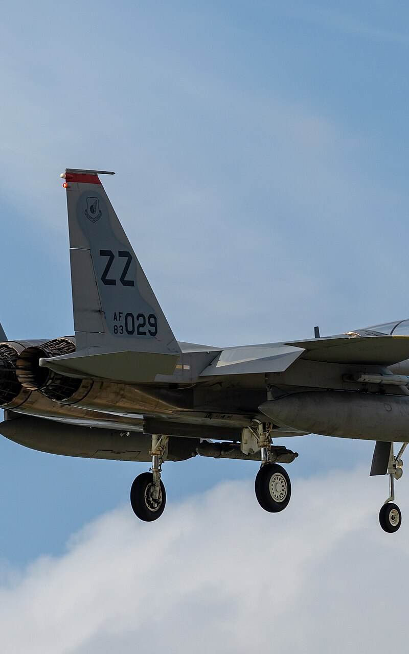  - Twin-engine aircraft