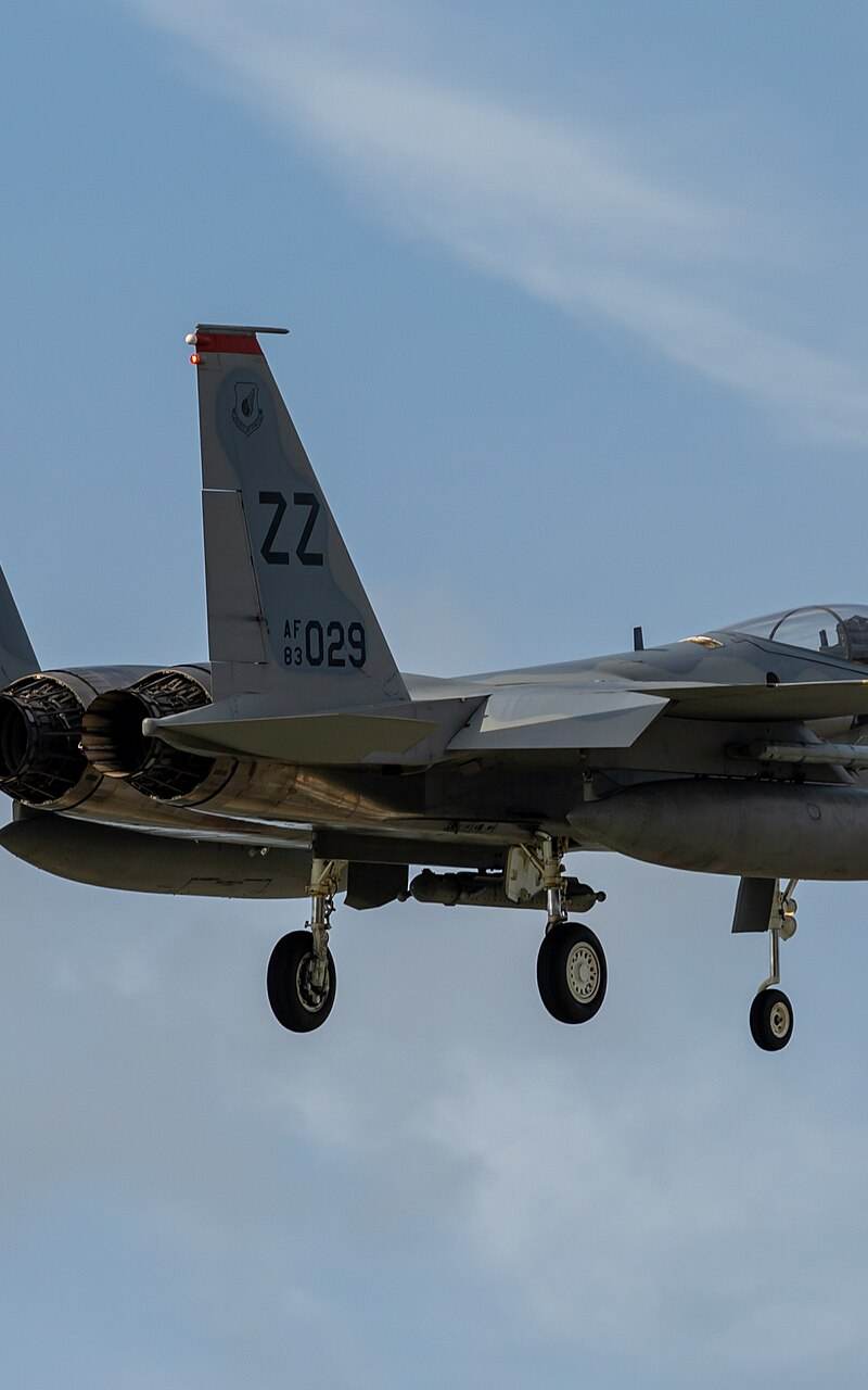  - Twin-engine aircraft