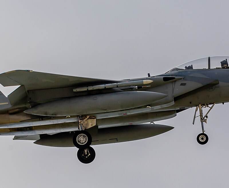 - Twin-engine aircraft