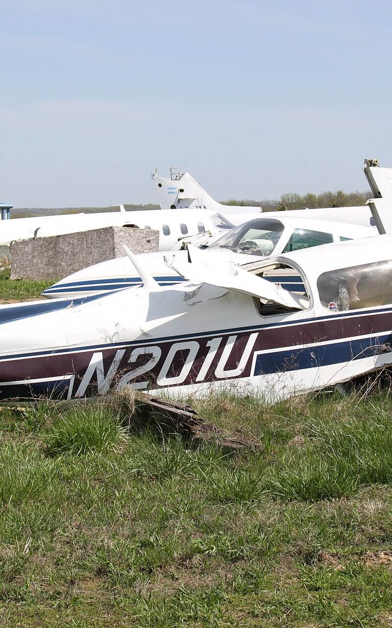 N201U - Piper