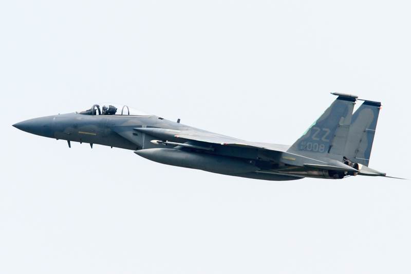  - Twin-engine aircraft