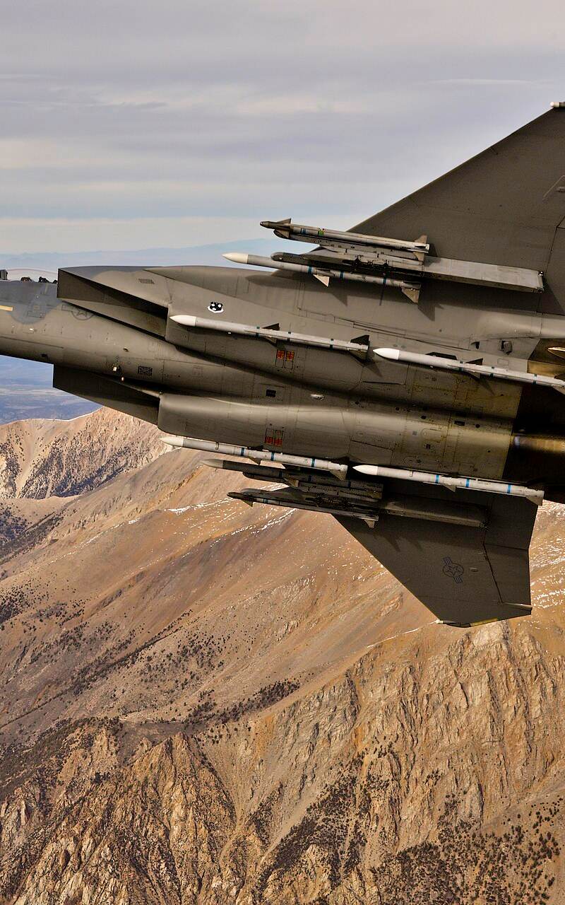  - Twin-engine aircraft