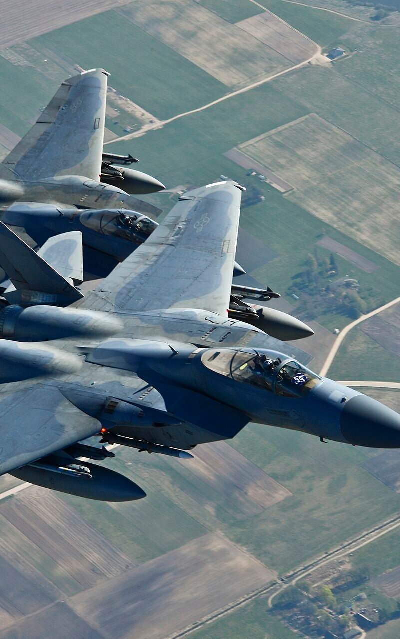  - Twin-engine aircraft