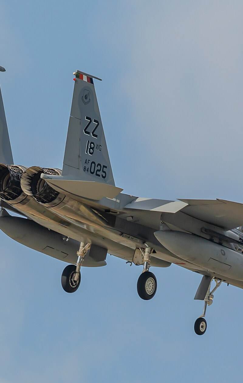  - Twin-engine aircraft