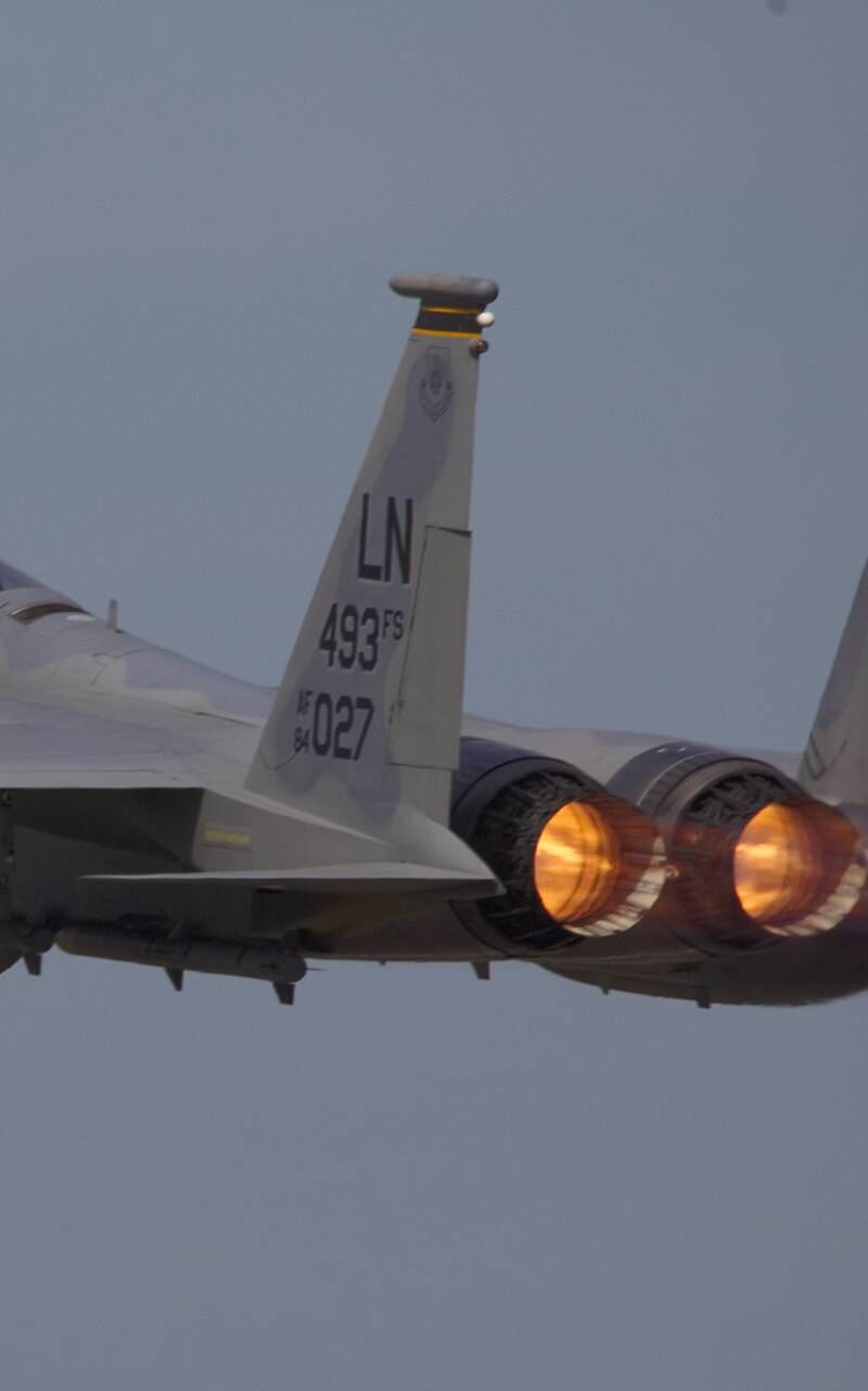 - Twin-engine aircraft