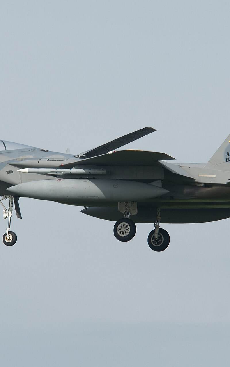  - Twin-engine aircraft