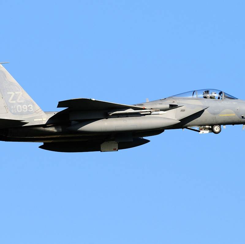  - Twin-engine aircraft