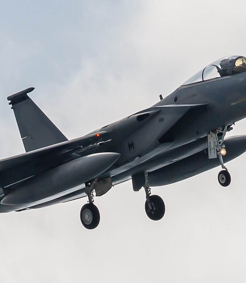  - Twin-engine aircraft