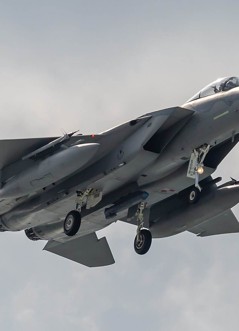  - Twin-engine aircraft