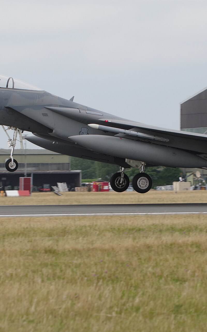 - Twin-engine aircraft