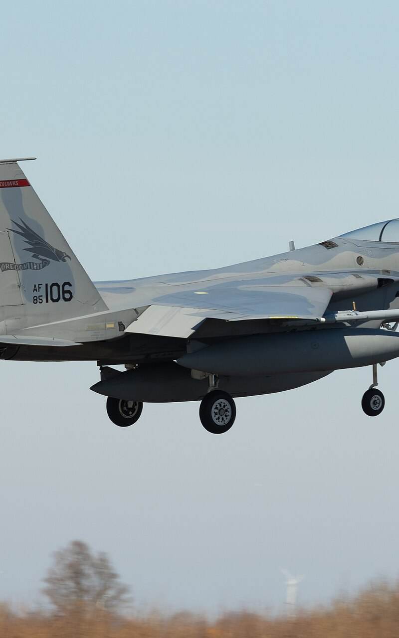  - Twin-engine aircraft