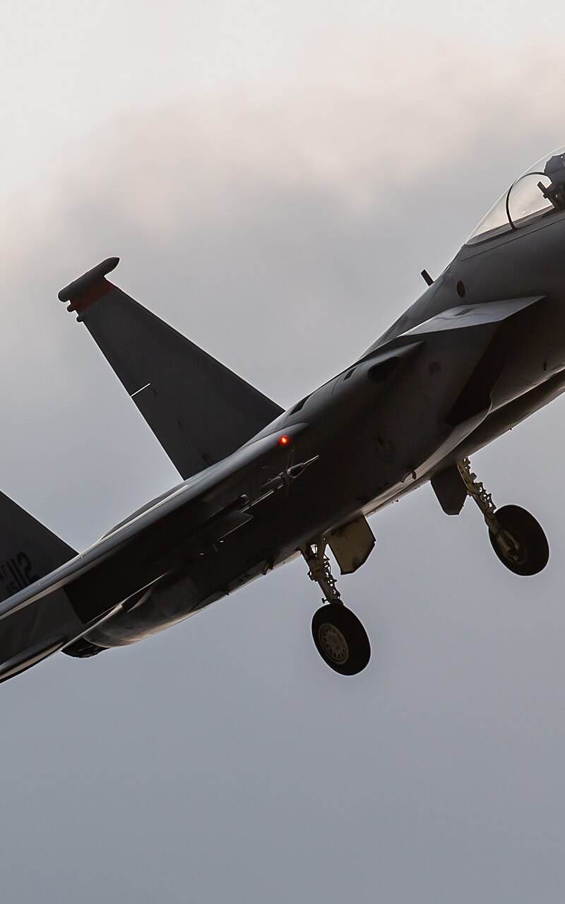  - Twin-engine aircraft