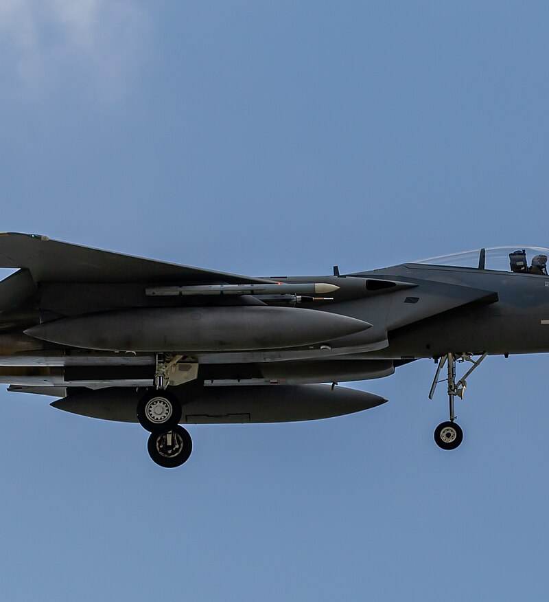  - Twin-engine aircraft