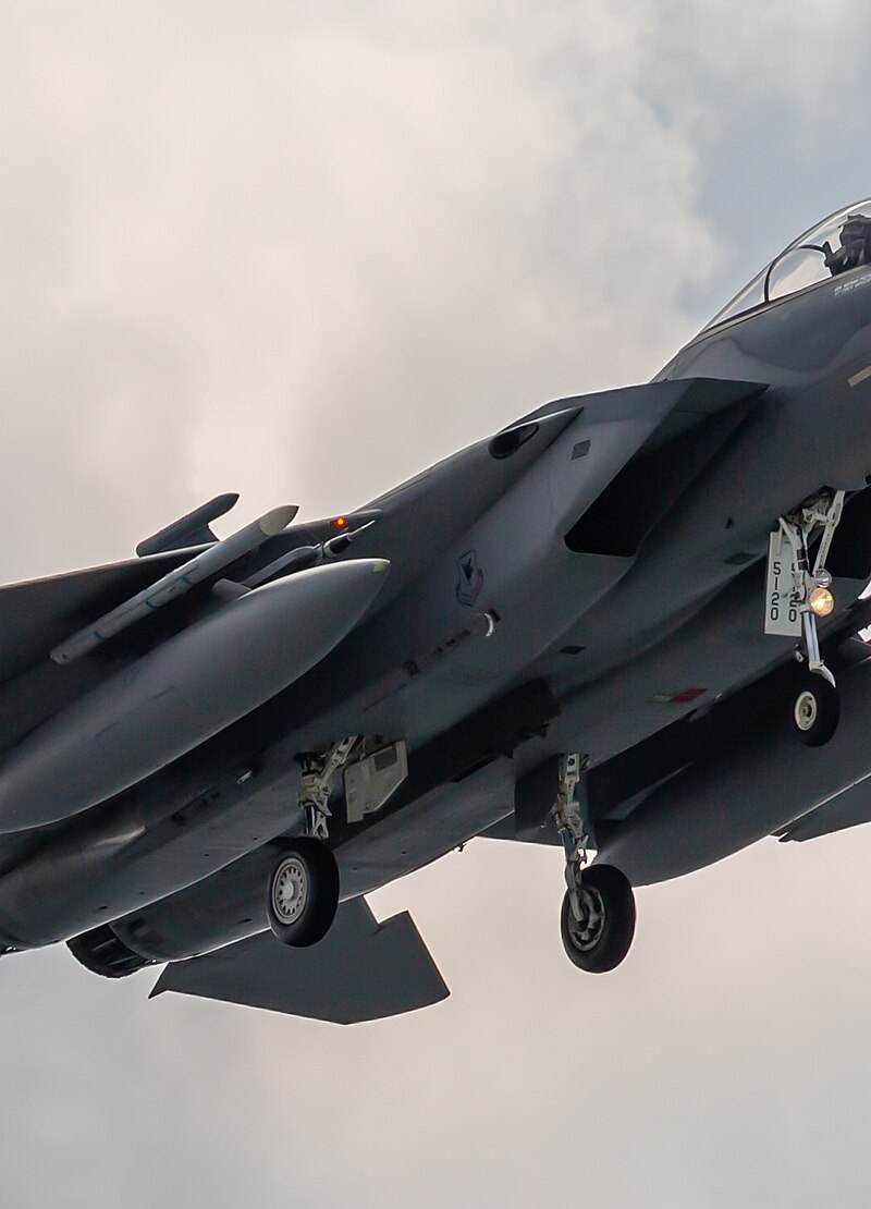  - Twin-engine aircraft