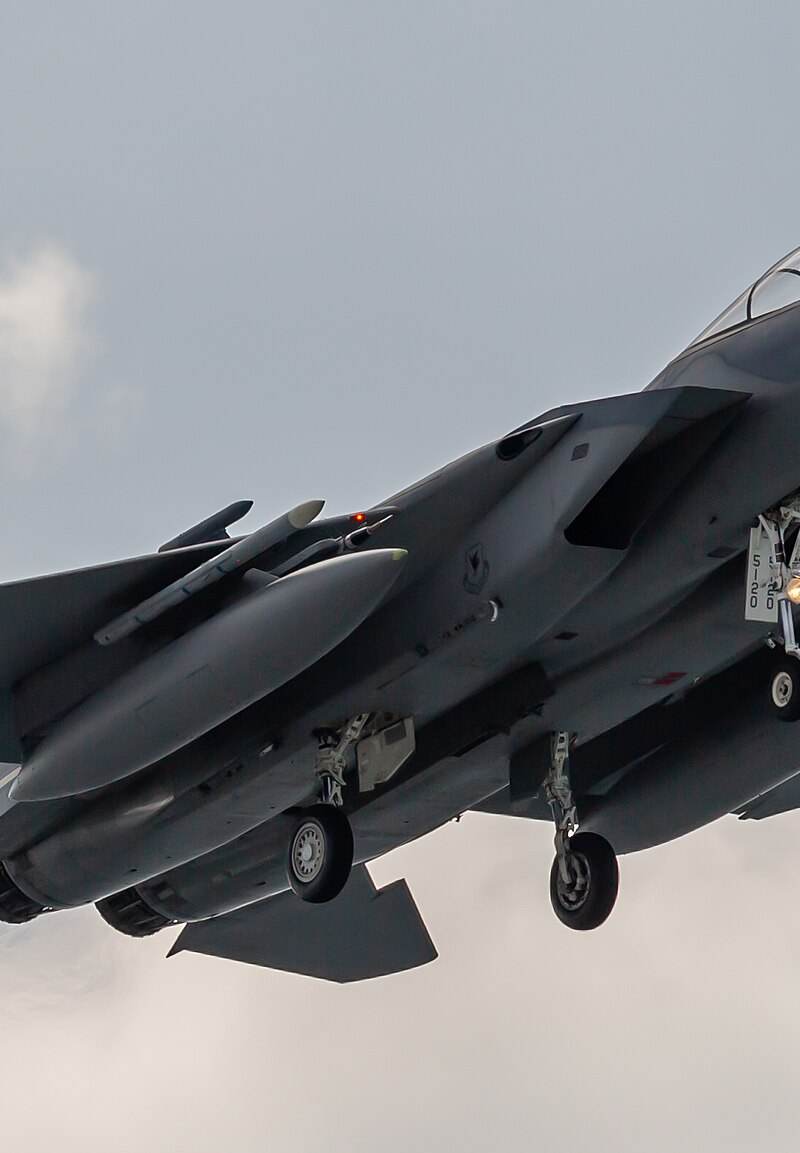  - Twin-engine aircraft