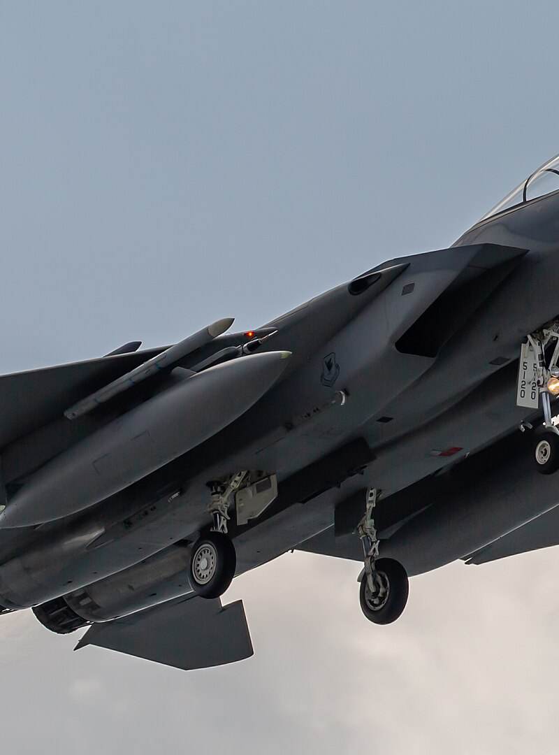  - Twin-engine aircraft
