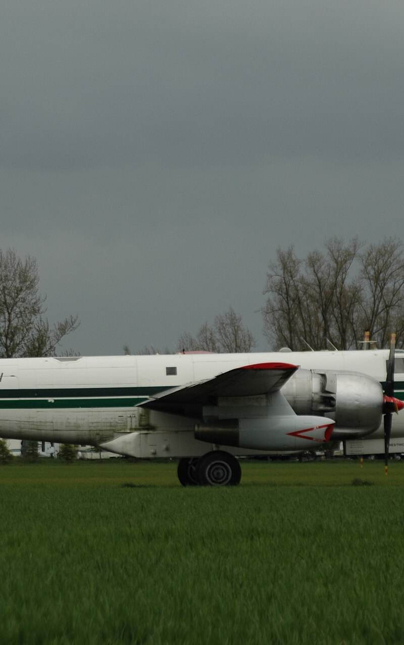 N202EV - Twin-engine aircraft