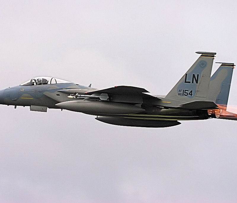  - Twin-engine aircraft