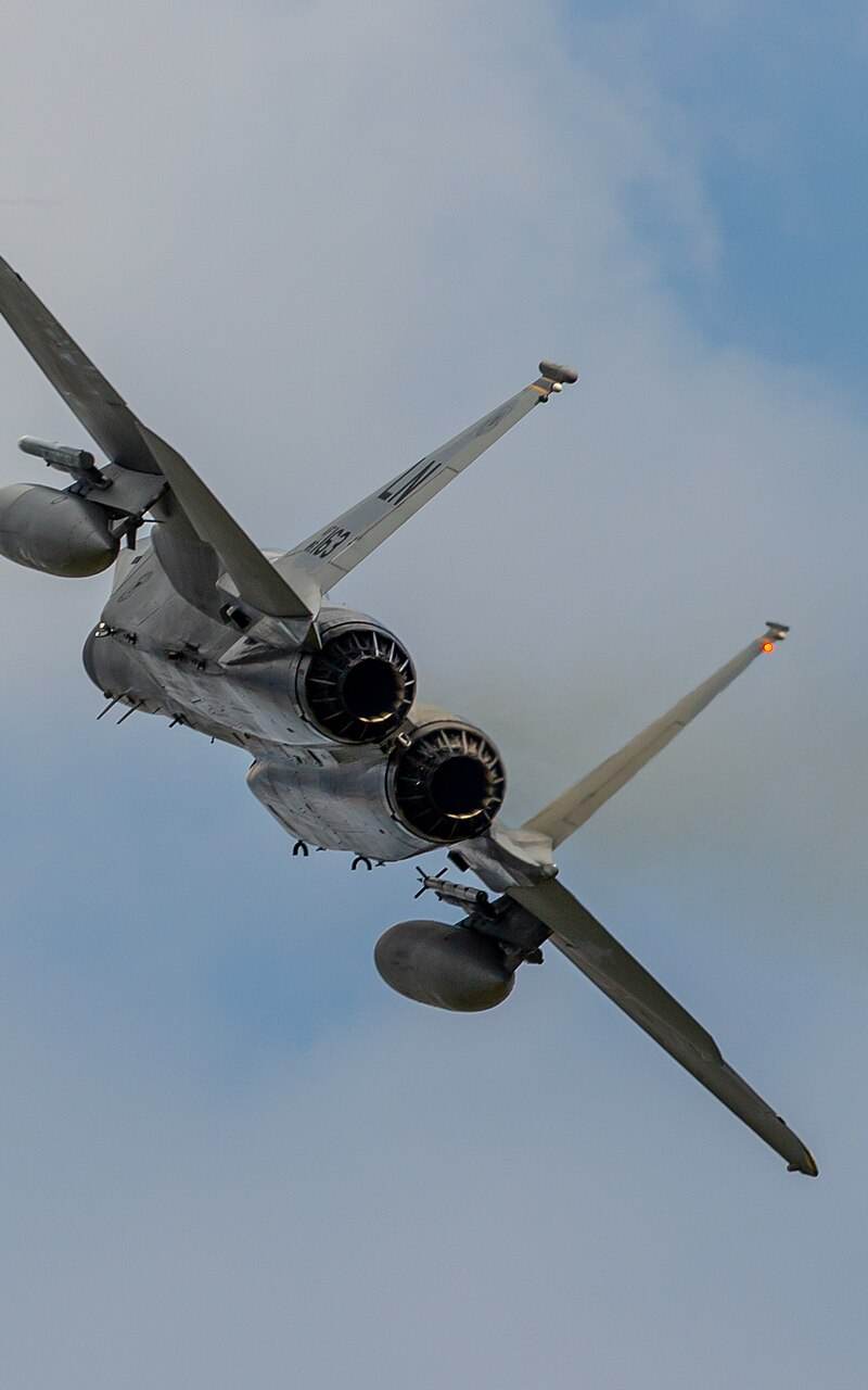  - Twin-engine aircraft