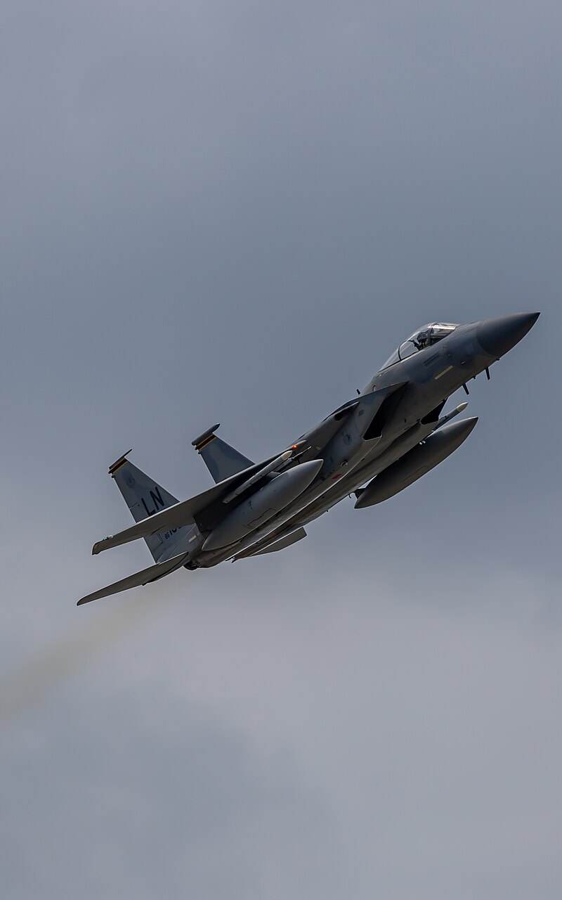  - Twin-engine aircraft