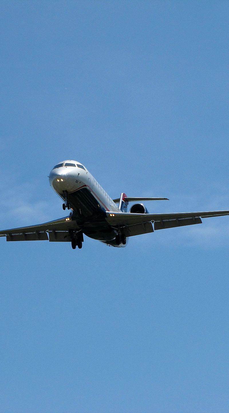 N202PS - Twin-engine aircraft
