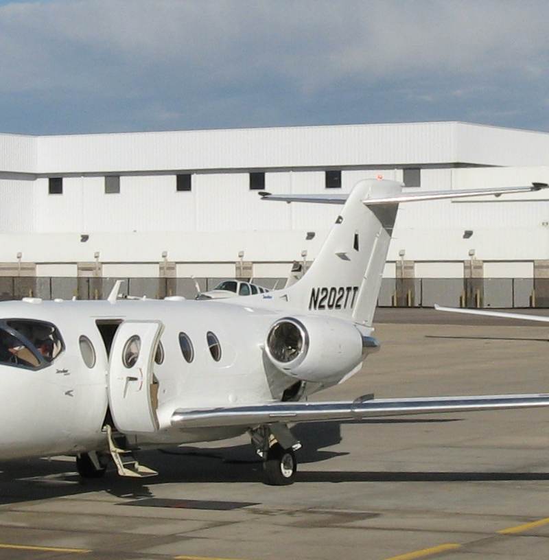 N202TT - Twin-engine aircraft
