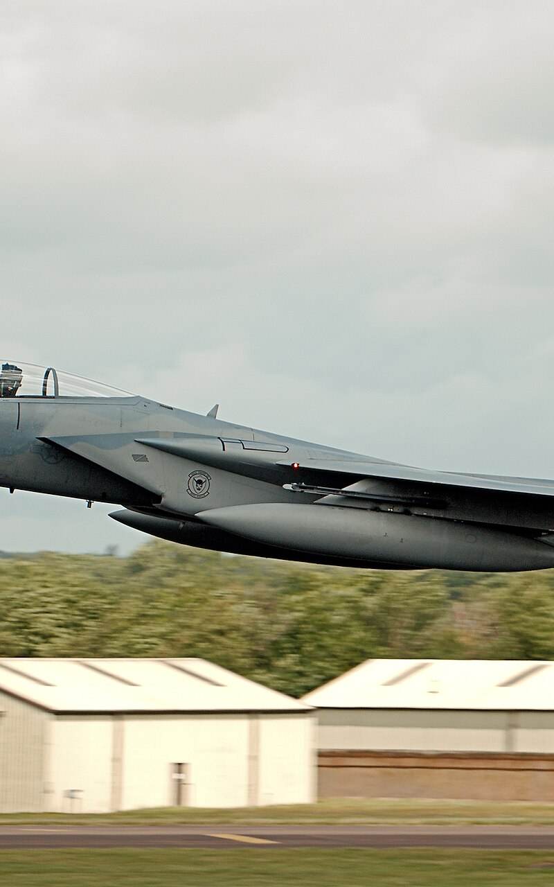  - Twin-engine aircraft