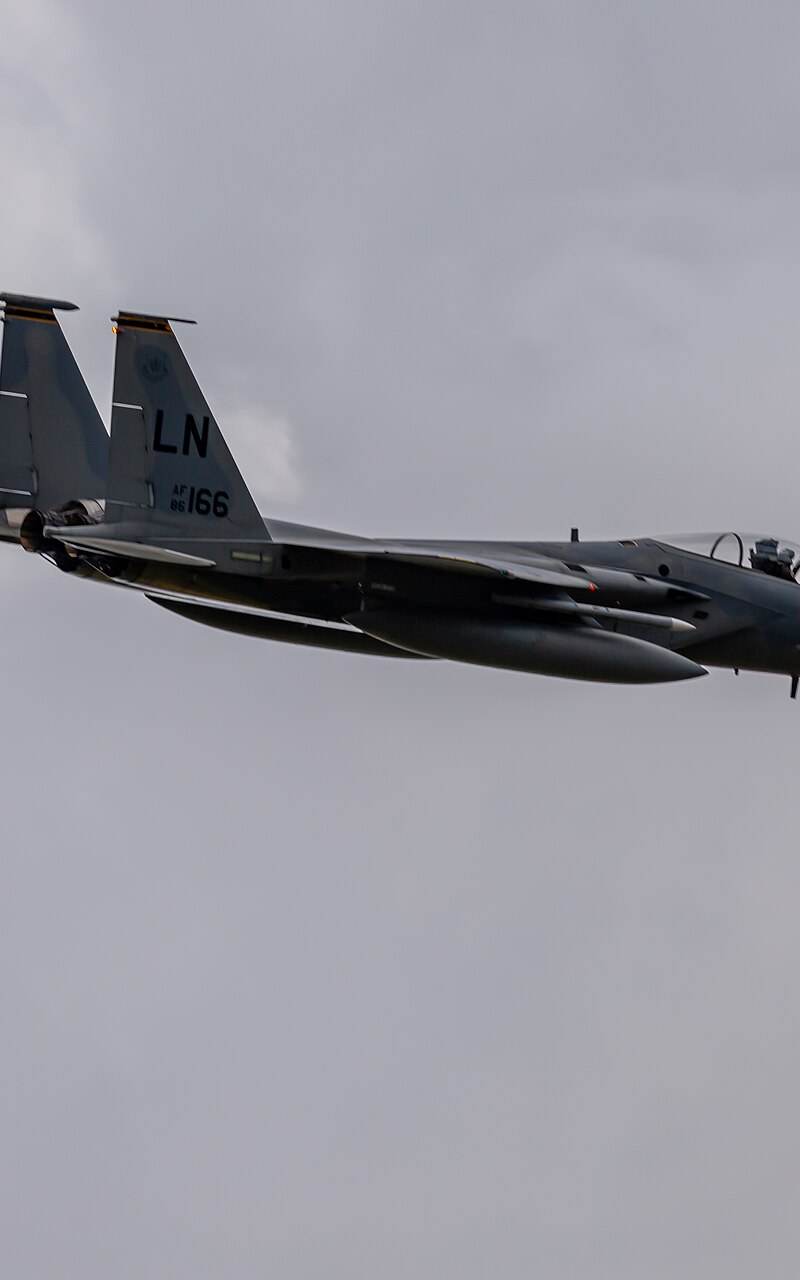  - Twin-engine aircraft