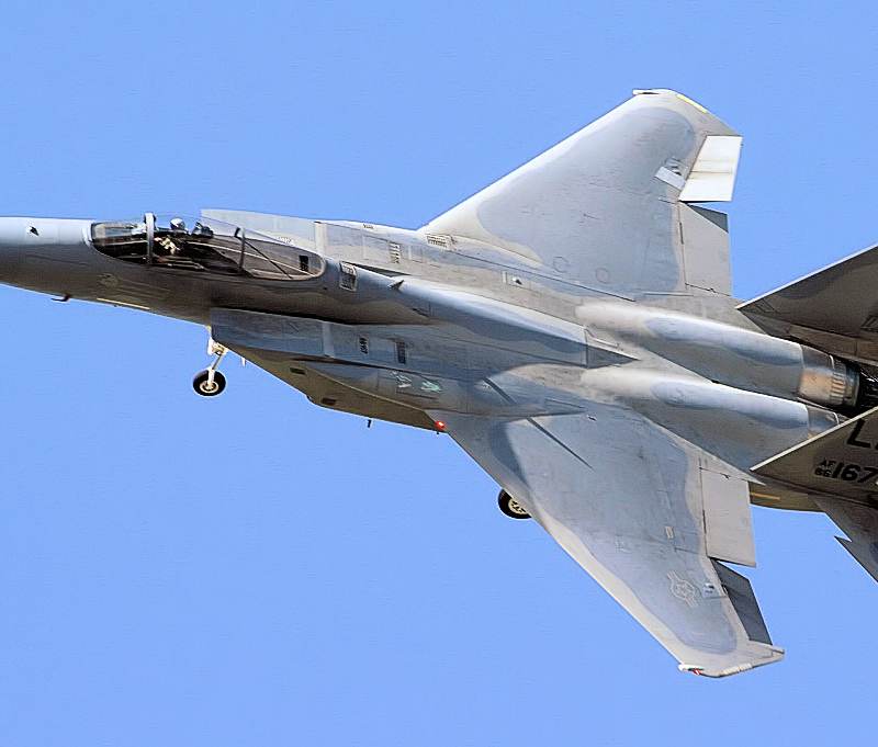  - Twin-engine aircraft