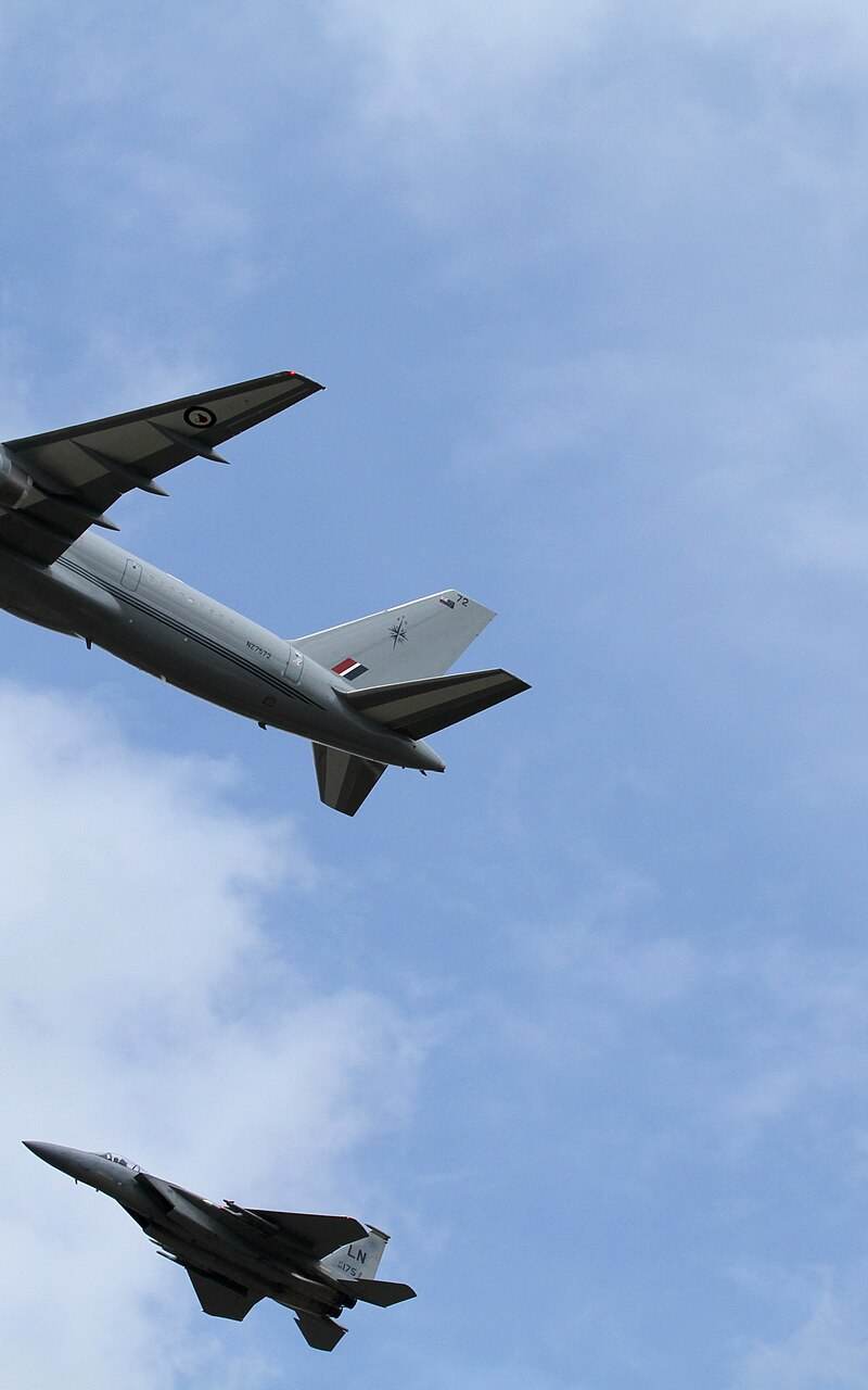  - Twin-engine aircraft