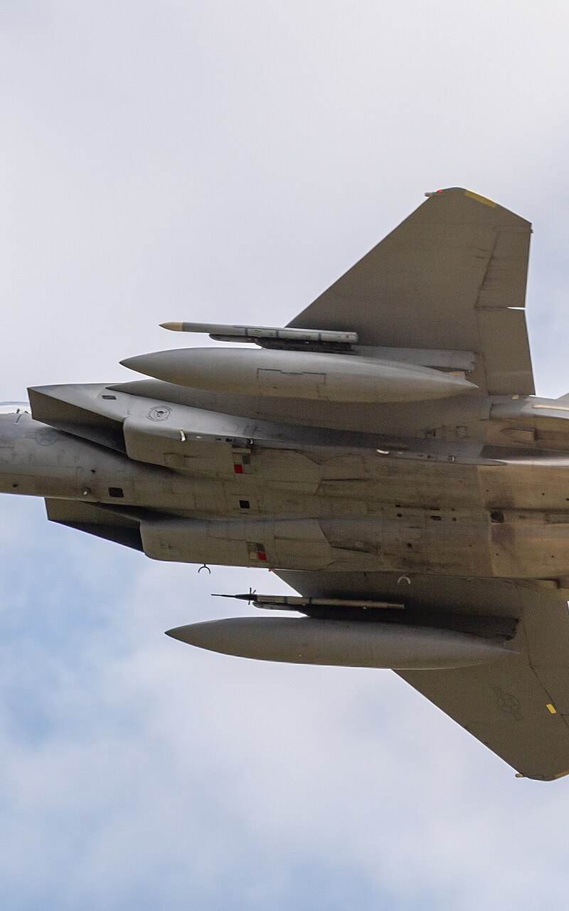  - Twin-engine aircraft