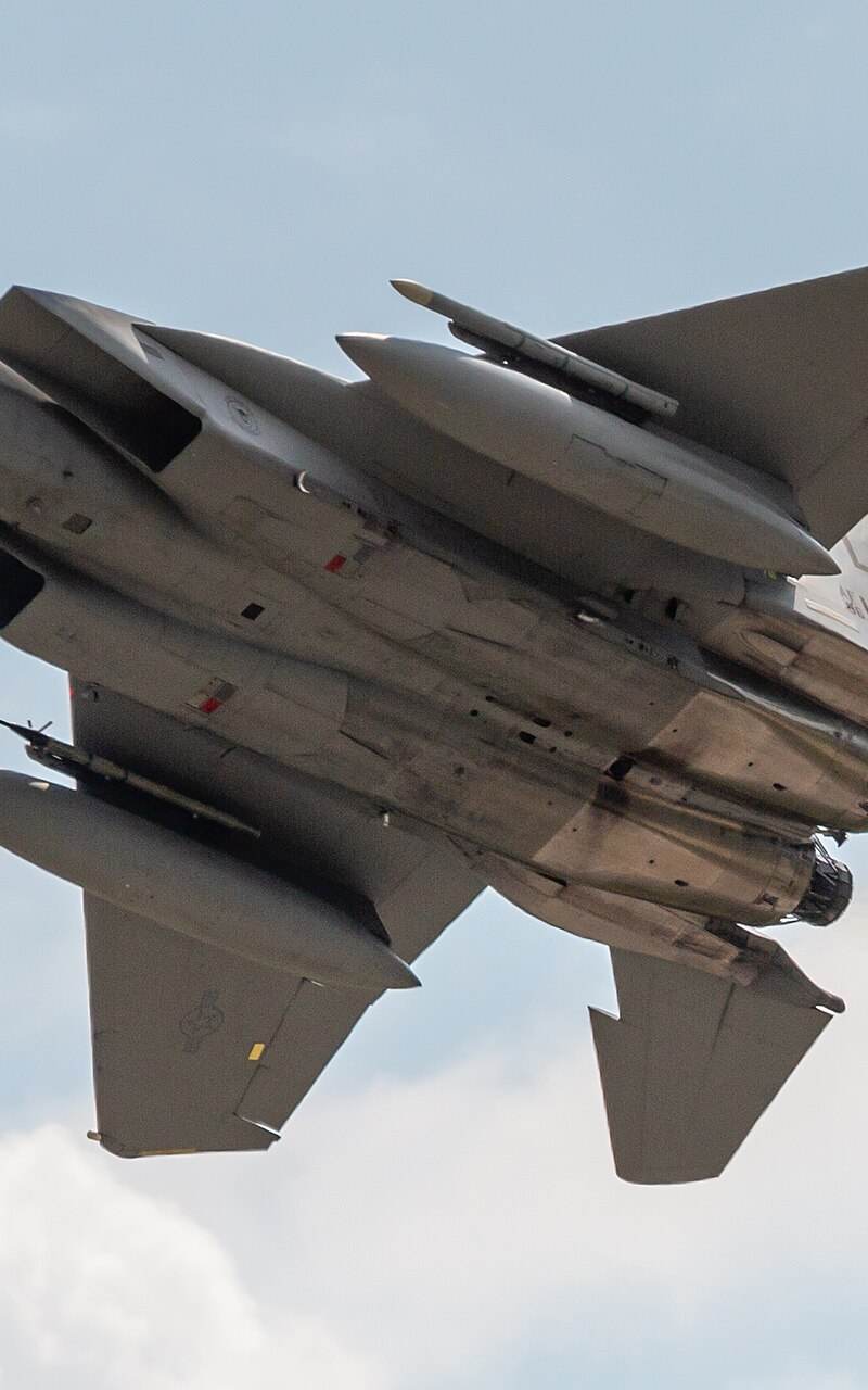  - Twin-engine aircraft