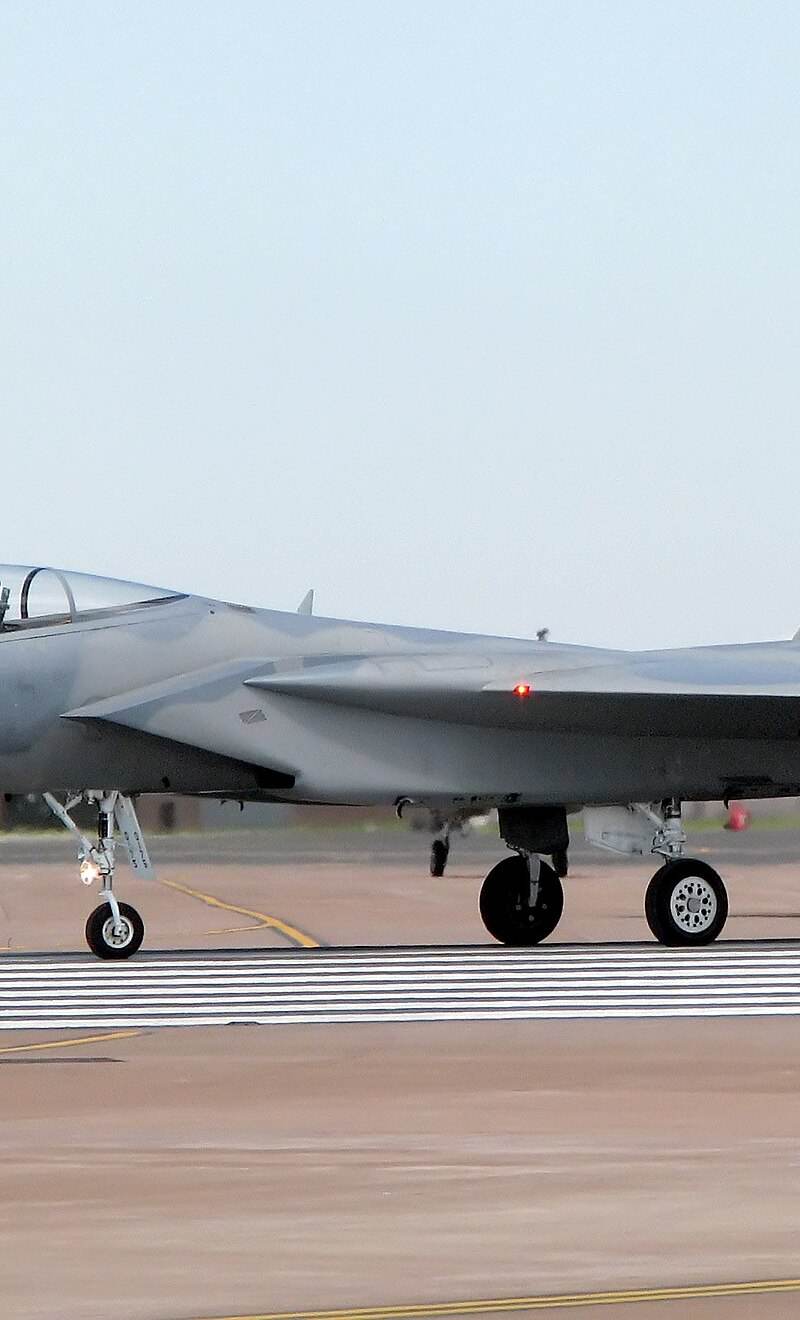  - Twin-engine aircraft