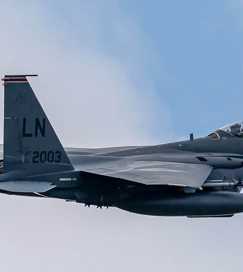  - Twin-engine aircraft