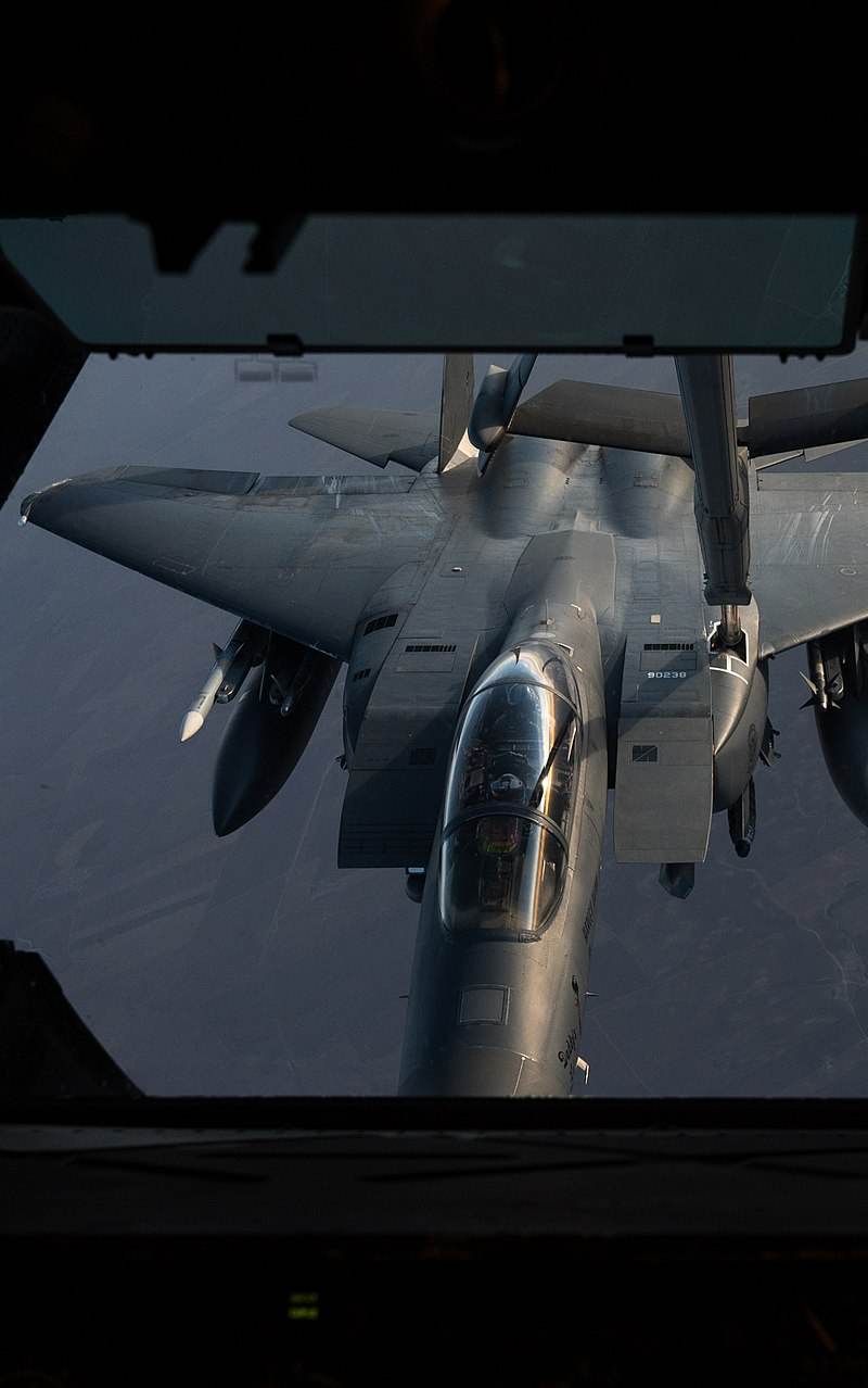  - Twin-engine aircraft