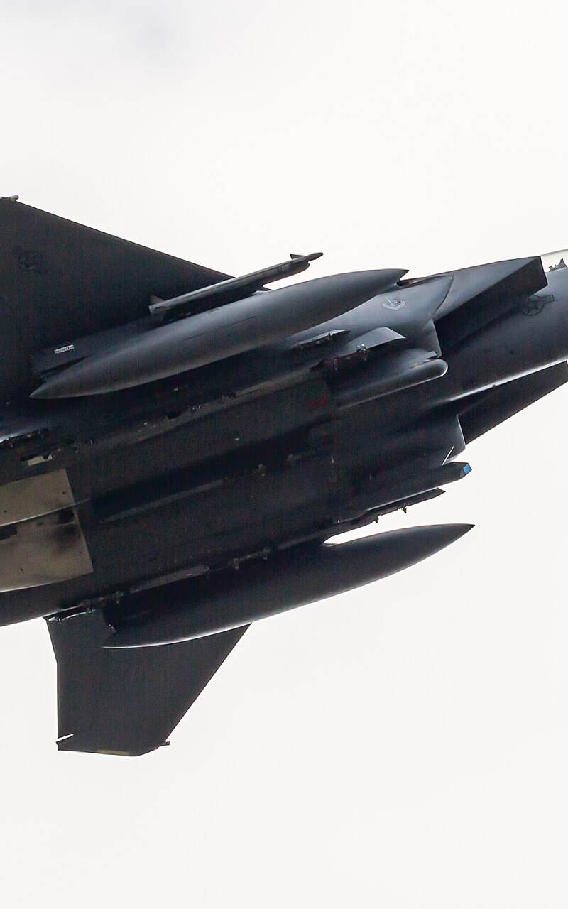  - Twin-engine aircraft