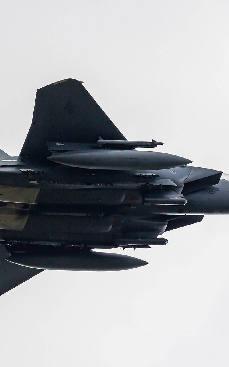  - Twin-engine aircraft
