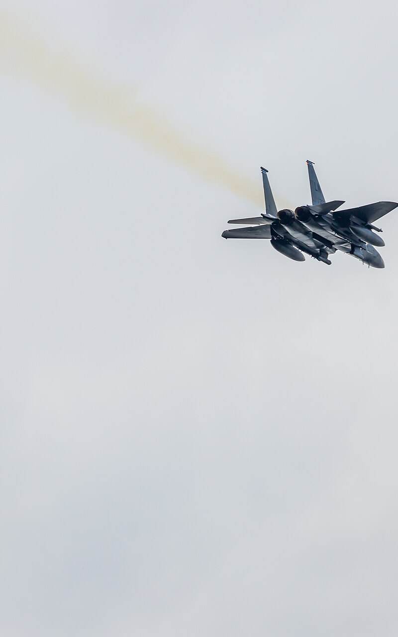  - Twin-engine aircraft