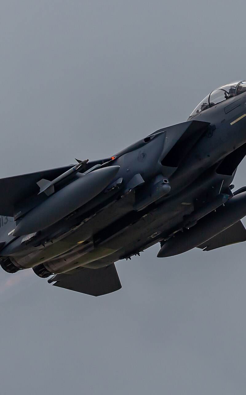  - Twin-engine aircraft