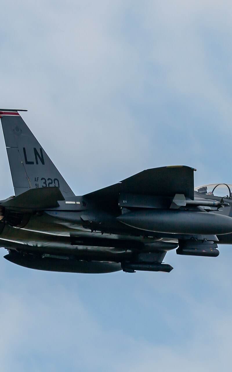  - Twin-engine aircraft