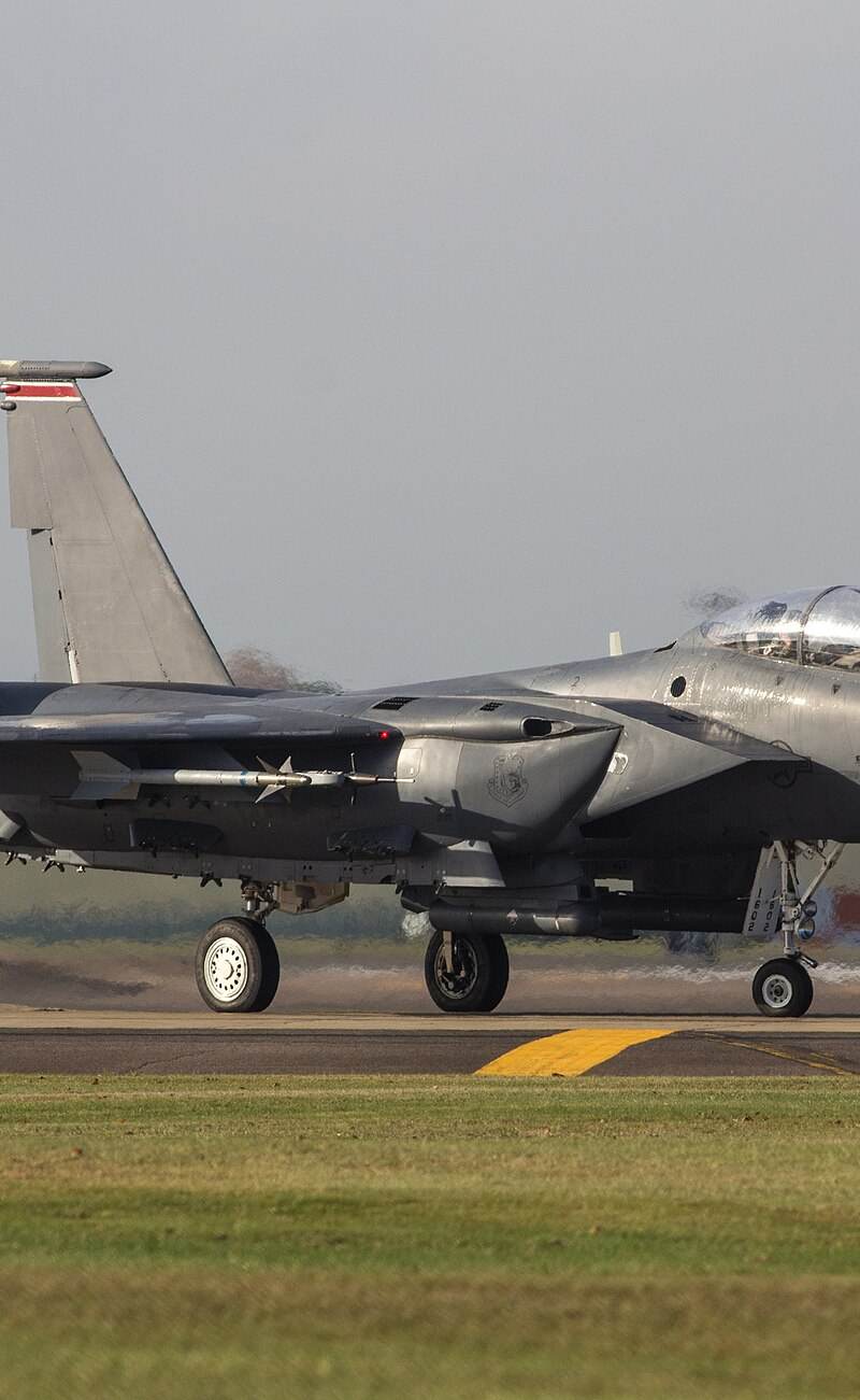  - Twin-engine aircraft