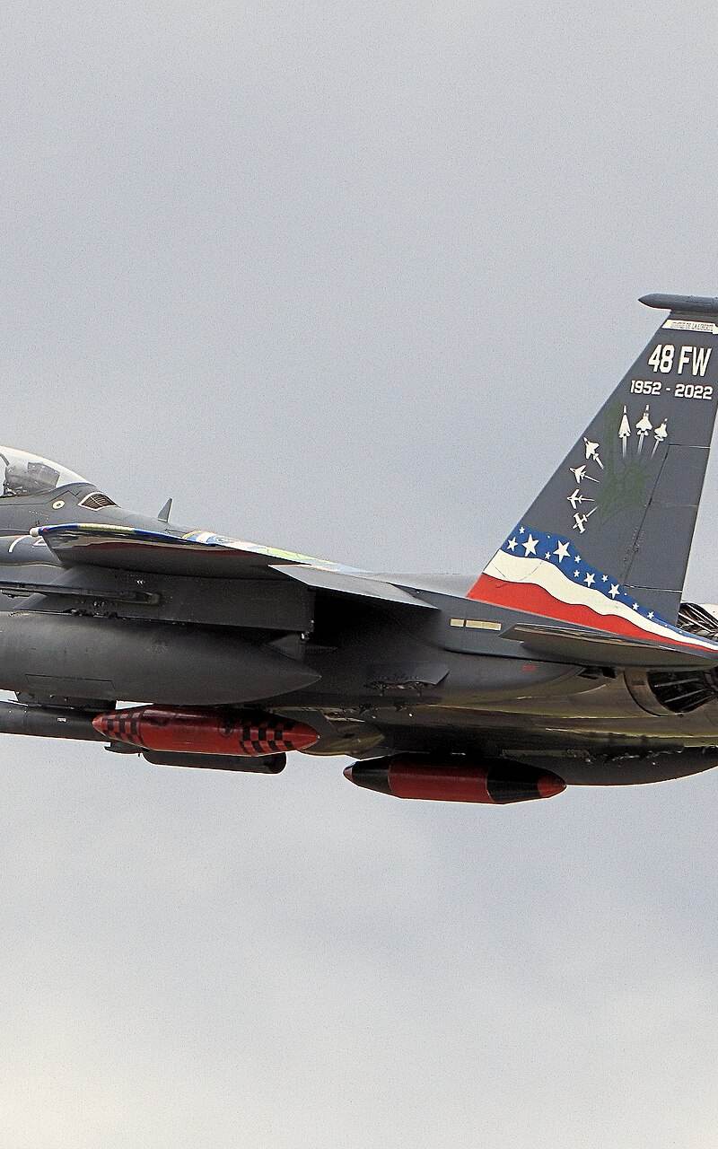  - Twin-engine aircraft