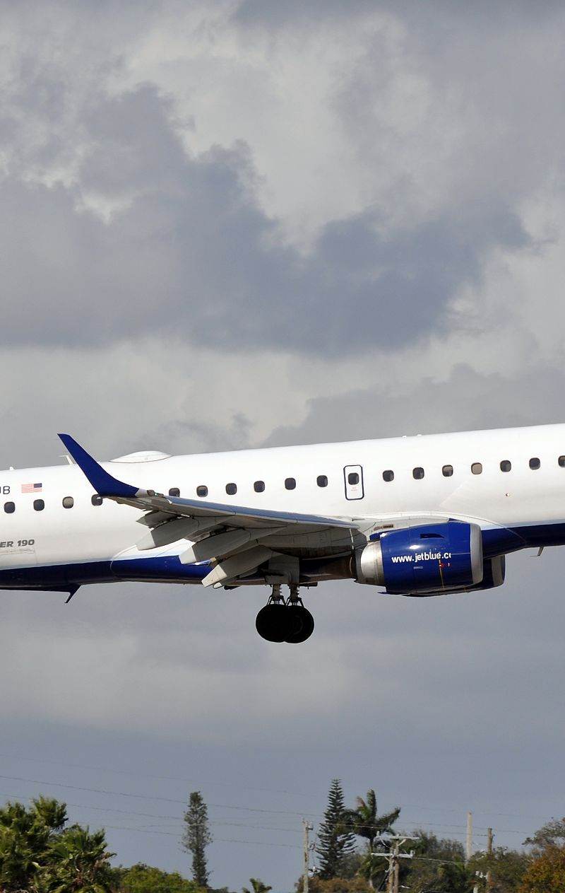 N203JB - Embraer